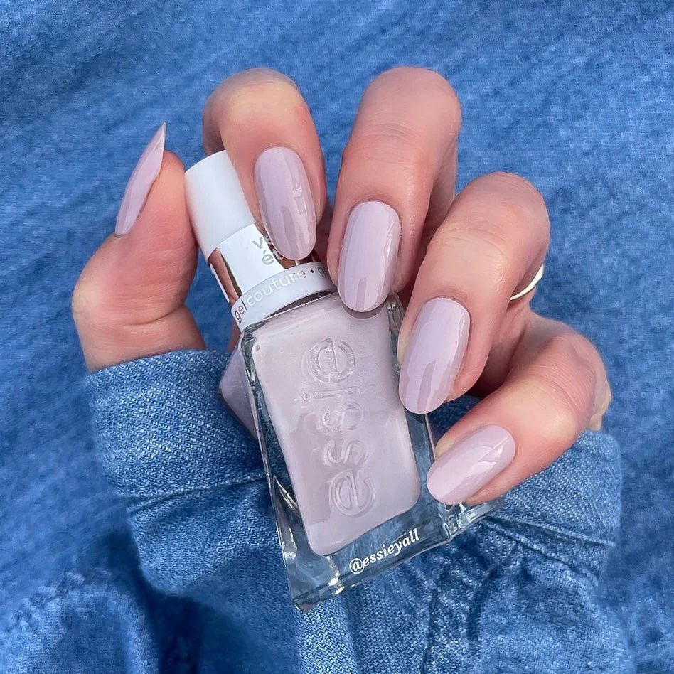 Essie Gel Couture -REGAL REBEL #1251 - 0.46oz